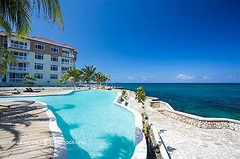 Hotel Whispering Seas Jamaica Ocho Ríos