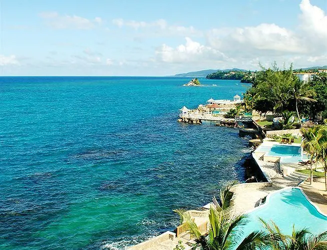 Whispering Seas Jamaica * Ocho Ríos